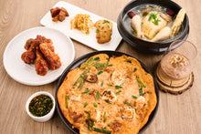 將圖片載入圖庫檢視器 Menu 35 #韓式前菜小食 #海鮮韓式煎餅 #韓式炸雞 #人蔘雞 #朱古力慕斯