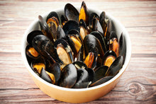 將圖片載入圖庫檢視器 Menu 06 #黑啤青口仔 #自製BBQ醬 #醬燒豬肋骨 #日式班戟