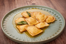 將圖片載入圖庫檢視器 Menu 28 #義式三色沙拉 #自制意式雲吞 #栗子朱古力蛋糕