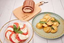 將圖片載入圖庫檢視器 Menu 28 #義式三色沙拉 #自制意式雲吞 #栗子朱古力蛋糕