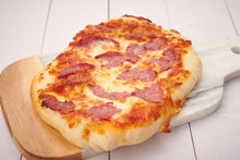 將圖片載入圖庫檢視器 Menu 22 #魚醬小牛肉 #自制批薩 # 法式薑汁焦糖燉蛋