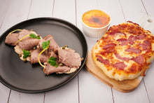 將圖片載入圖庫檢視器 Menu 22 #魚醬小牛肉 #自制批薩 # 法式薑汁焦糖燉蛋