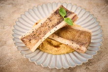 將圖片載入圖庫檢視器 Menu 36 #茄子濃湯 #蜆高湯青瓜卷 #牛骨髓配鷹嘴豆蓉 #開心果soufflé配自制紅茶雪糕